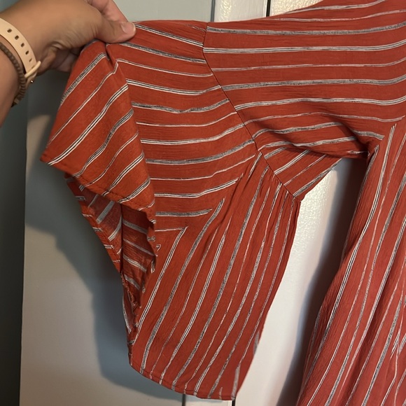 Flowy top - Picture 2 of 4